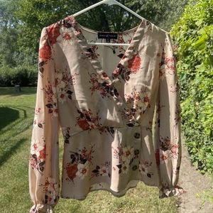 Long Sleeved Almost Famous Extra asmall Taupe Crean Tan V neck floral blouse